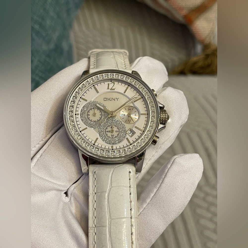 DKNY chronograph quartz Women watch NY- 4695